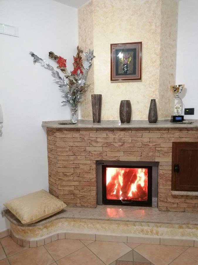 Вилла La Casa Di Pina Latronico Экстерьер фото